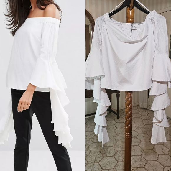 StudioF Ruffle Sleeves Top - Picture 2 of 8
